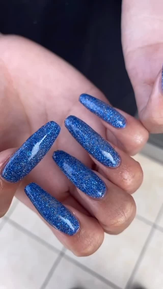 ブルーネイル　チップネイル